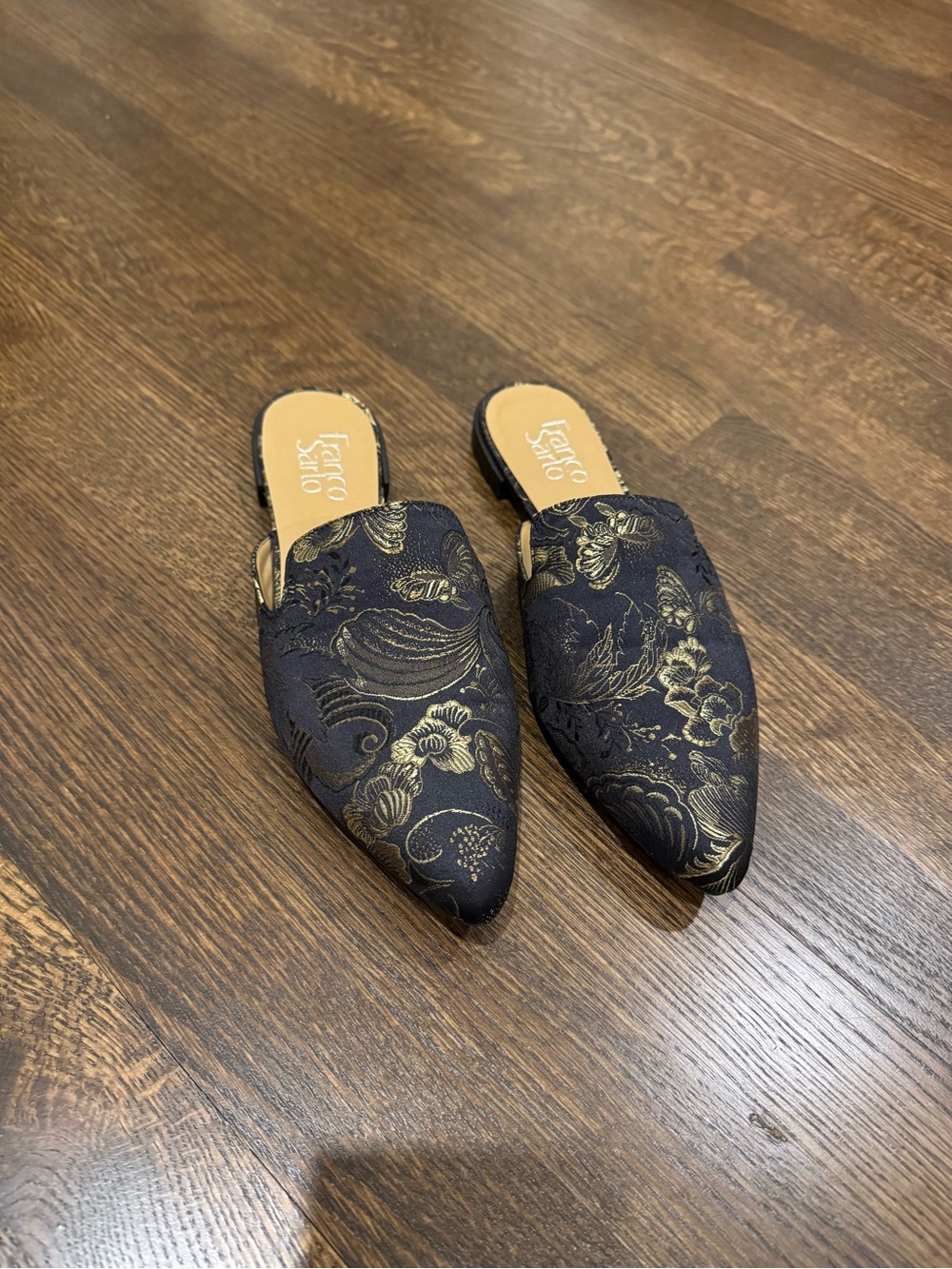 NWOT Black & Gold Floral Jacquard Pointed Backless Mules
